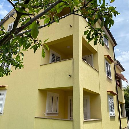 Apartments Luni Башка Экстерьер фото